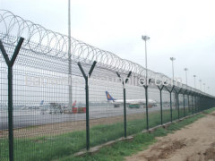 Airport wire mesh