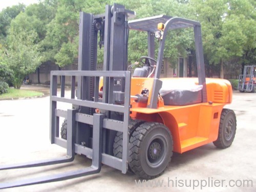 CPCD70 forklift