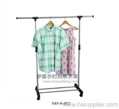 Extendable single pole clothes rack