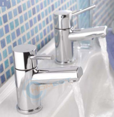 Chrome Bath Pillar Taps