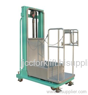 SEMI-ELECTRIC ORDER PICKER