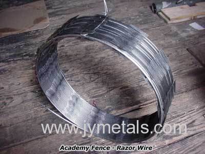 BTO-22 Barbed wire