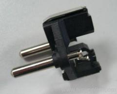 Two-pin plug insert with double earthing contact