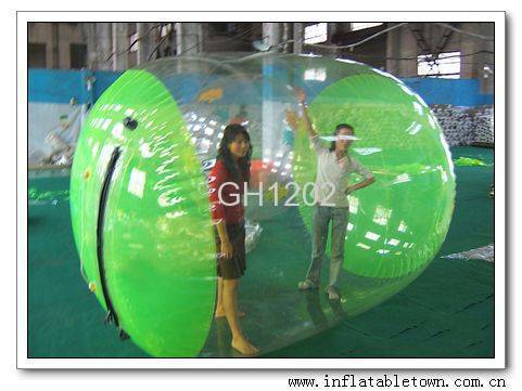 Roll Water Ball