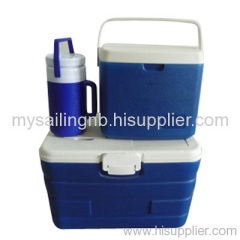 40/12/2L S/3 Can Cooler Box and Water Jug