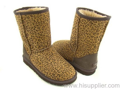 UGG 5825 Women's Classic Short Leopard Boots