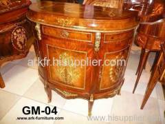 Louis XV style Commode with bronze and marquetry