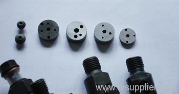 Injector spacer