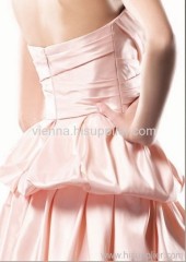 Elegant Taffeta Sweetheart neckline knee-length evening dress