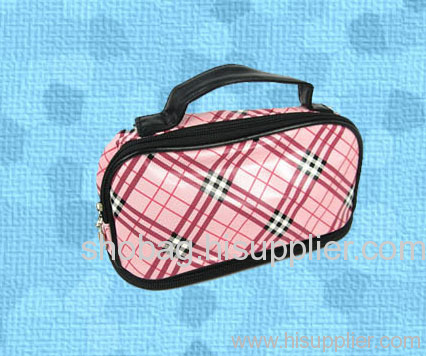 Cosmetic bag