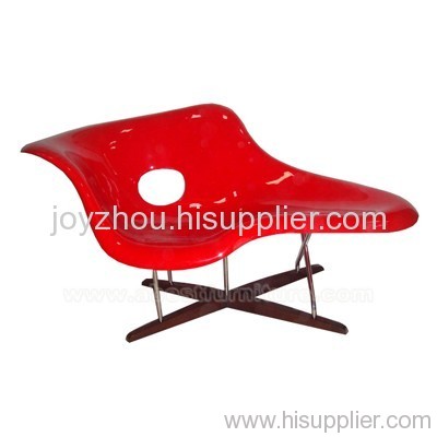 Eames La Chaise