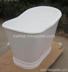 Cast iron bathtub with apron