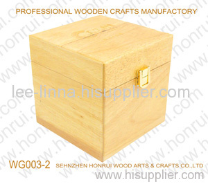 wooden gift packing