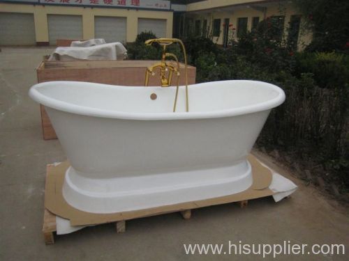 comfortable pedestal cast iron bathtub