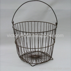Cleaning wire baskets