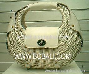 straw handbag