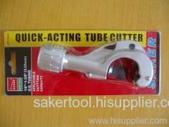 Quick-acting tube cutter