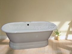 Enamelled Pedestal Tub