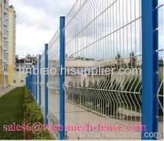 wire mesh fence