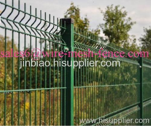 wire mesh fence