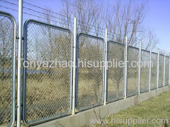 Knotted Wire Mesh Fence