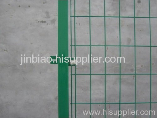 China high quality wire mesh fence