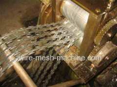 Razor wire machine