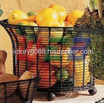 Wire mesh fruit basket