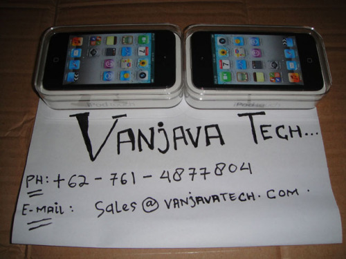 ipod touch 4 generation 64gb. Apple iPod Touch 64GB 4