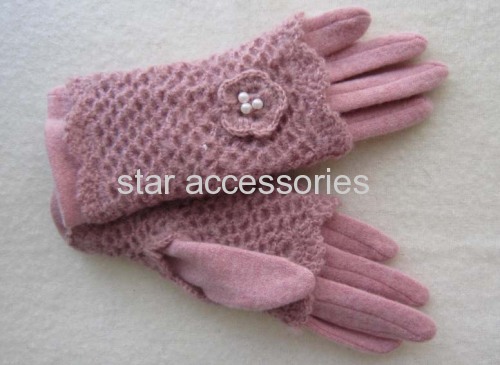 wool two-in-one gloves with a flower