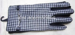 polyester houndstooth gloves with metal band