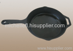 cast iron saucepan