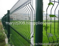 wire mesh fence