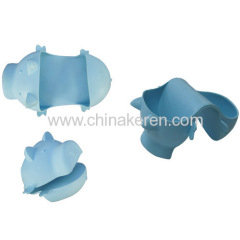 Kitchen silicone glove for oven cooking