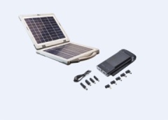 Foldable solar power box