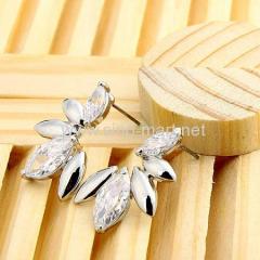 Fashion stud earring