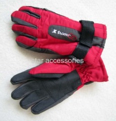 polyester skiing gloves with fake leather