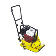 Gasoline plate compactor