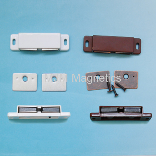 Custom-made magnetic door catches for furniture components