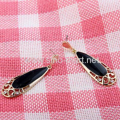 dangles Earring Jewellery