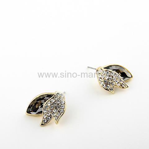 Stud costume earrings