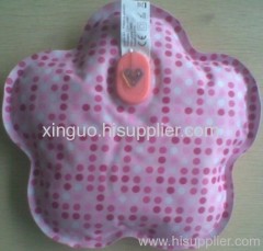 Rechargeable electric hot water bottle