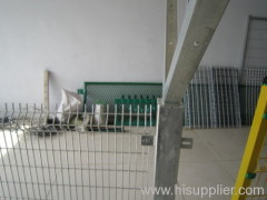 wire mesh fence