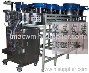 Automatic screw packaging machine