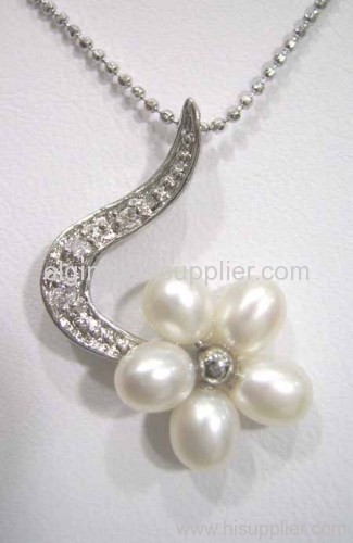 pearl pendant