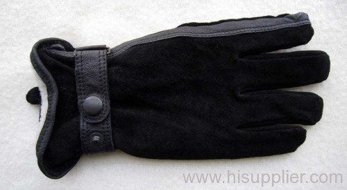 pig sueded gloves with leather chain