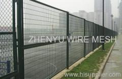 wire mesh fence