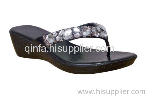 ACRYLIC DIAMOND FLIP-FLOPS