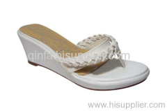 WEDGE FLIP-FLOP SANDAL