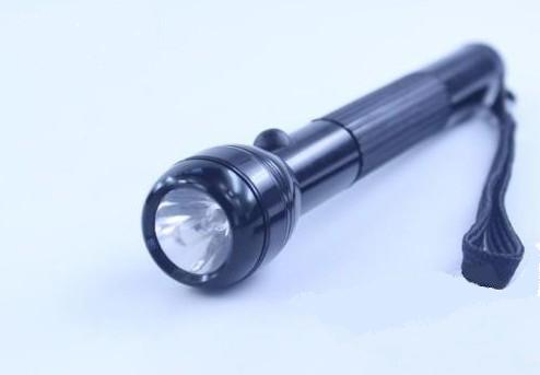 AA batterty maglite flashlight